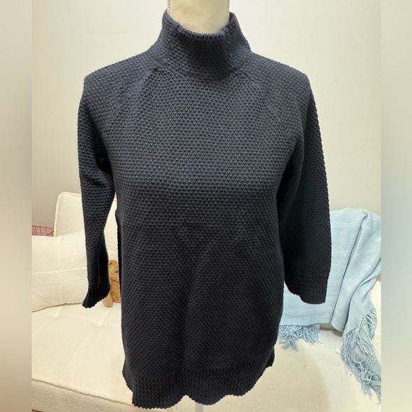 Cozy Lands’ End Black Turtleneck Sweater - Petite Medium - Picture 4 of 11